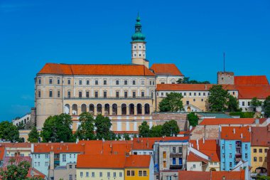 Çek Cumhuriyeti 'nden Mikulov' un hava manzarası.