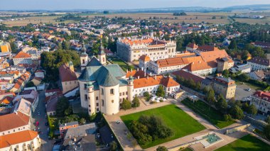 Çek Cumhuriyeti 'ndeki Litomysl kalesinin panoraması.