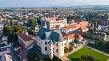 Çek Cumhuriyeti 'ndeki Litomysl kalesinin panoraması.