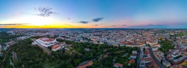 Çek Cumhuriyeti Spilberk ile birlikte Brno 'nun günbatımı manzarası.
