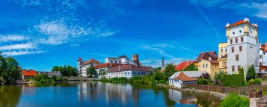 Çek kenti Jindrichuv Hradec.IMAGE 'deki kale manzarası