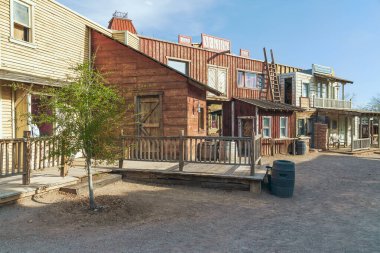 Tucson, Arizona, ABD - 07 Mayıs 2014 - Old Tucson 'daki hayali mağaza ve otel
