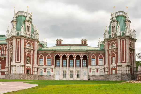 stock image Moscow, Russia - May 31, 2008 - Exterior view of the part of the Grand Palace in the Tsaritsyno museum and park reserve in the south of Moscow. 