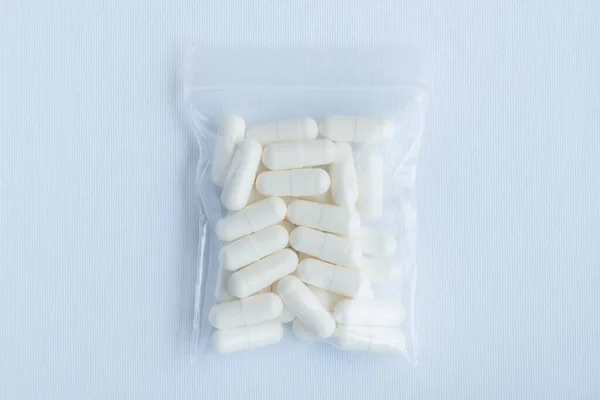 Píldoras Vitamina Blanca Bolsa Plástico — Foto de Stock