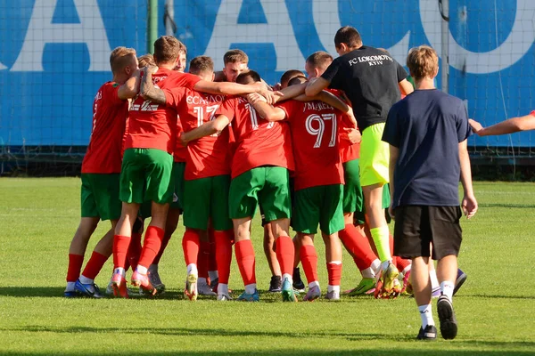 Lokomotyv Kyiv Players Celebrate Victory Match Qualifying Match Cup Ukraine — Stock Photo, Image
