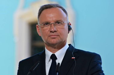 KYIV, UKRAINE - 20240824: Polonya Cumhurbaşkanı Andrzej Duda, Ukrayna 'nın bağımsızlığının 33. yıldönümünde Ukrayna' nın başkenti Kyiv 'de düzenlenen ortak brifinge katıldı..