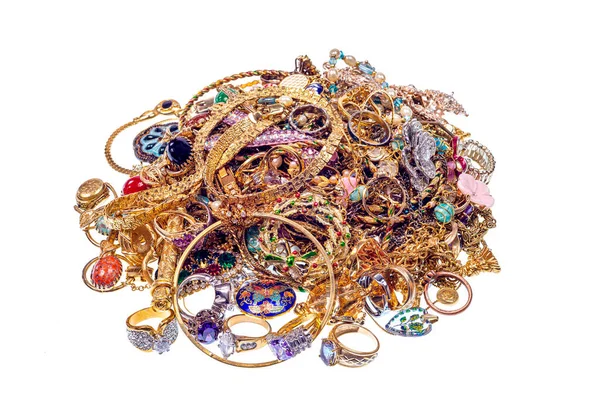 Horisontell Skott Hög Med Vintage Guld Smycken Isolerade Vitt — Stockfoto