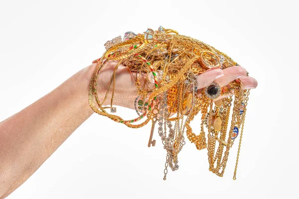 Horizontaal Schot Van Hand Van Een Vrouw Met Gouden Sieraden — Stockfoto
