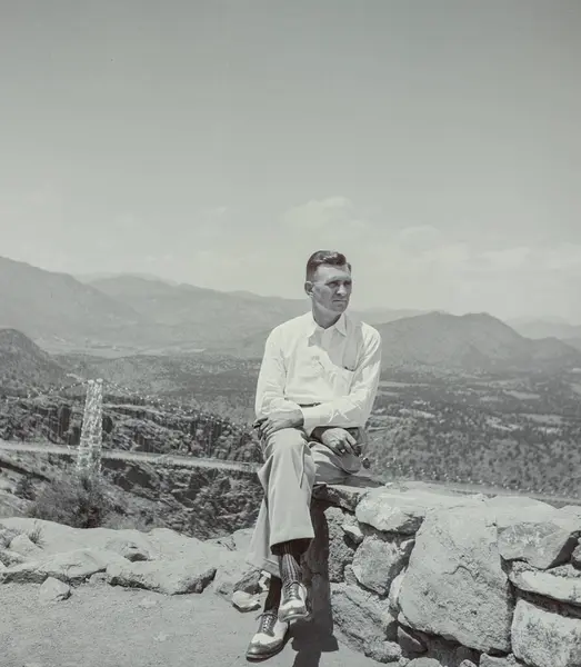 1984 'te ölen fotoğrafçının babası..