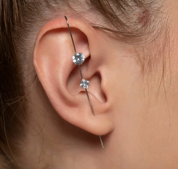 Female Ear Piercing Drilling Helix — Stock Photo, Image