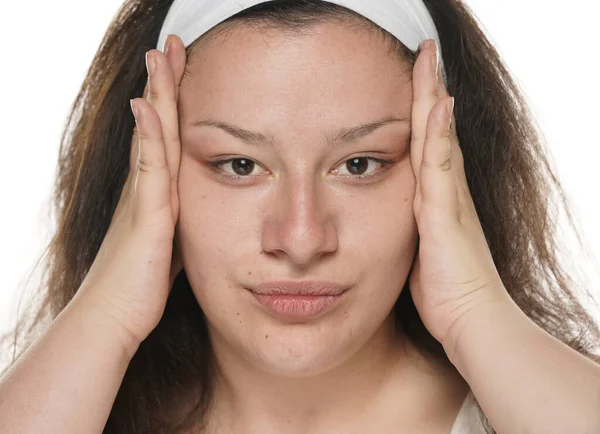 Young Chubby Woman Tightening Her Face Skin Her Palms White — Stock Photo, Image