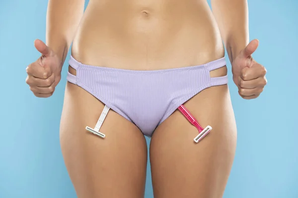Holení Čepelí Kalhotkách Dívčí Zdraví Intimní Hygienu Krásná Žena Tělo — Stock fotografie