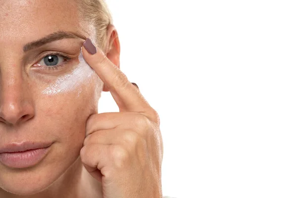 Half Portrait Senior Woman Apply Cosmetic Product Eye White Studio — Stock Photo, Image
