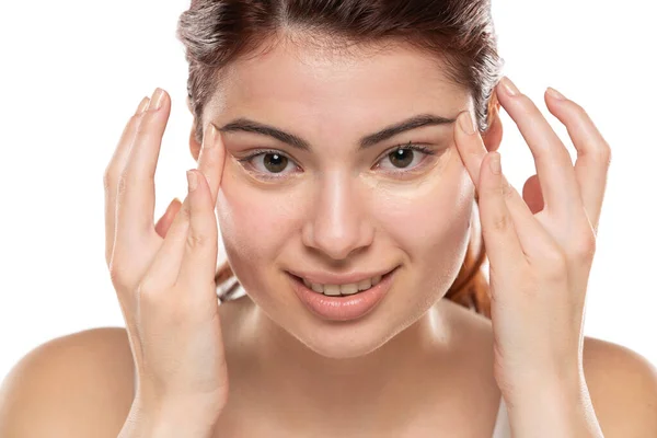 Woman Applying Concealer Flawless Fresh Skin Doing Make Girl Put — Stock Photo, Image