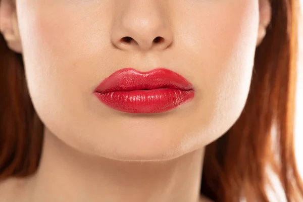 美丽性感的红色嘴唇特写照片 — 图库照片