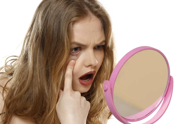 Young Blond Woman Looking Mirror Nervous Crack Face Skin Dark — Stock Photo, Image