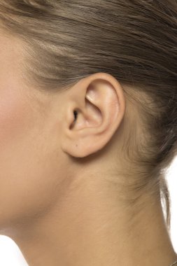 kadın kulak closeup 