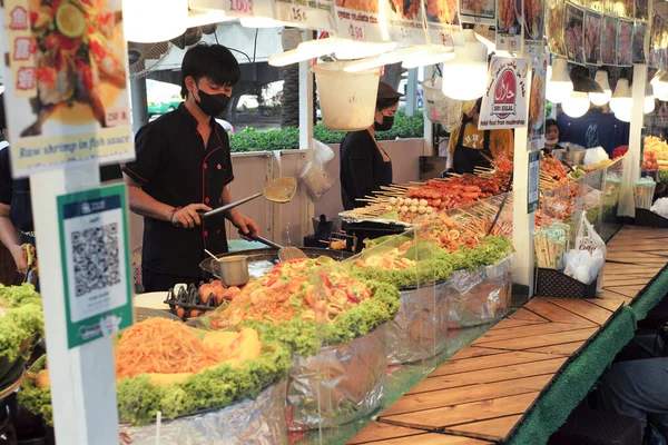 Bangkok Thajsko Březen5 2023 Kuchaři Vaří Pouličním Obchodě Potravinami Rozostřenou — Stock fotografie
