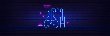Neon ışık efekti. Kimya laboratuarı ikonu. Laboratuvar matarası işareti. Analiz sembolü. 3D çizgi neon ışıklı ikon. Tuğla duvar afişi. Kimya laboratuarı taslağı. Vektör