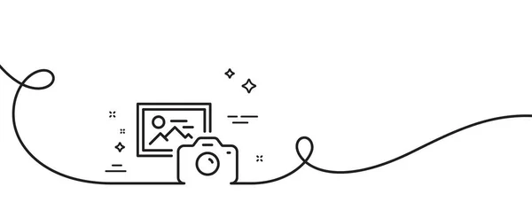 Иконка Линии Фотокамеры Непрерывная Одна Линия Кудряшками Изображение Знак Фотографии — стоковый вектор