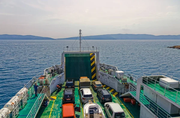 Porozina Cres Kroatien April 2020 Ombordstigning Passagerar Och Fordonsfärjan Mellan — Stockfoto