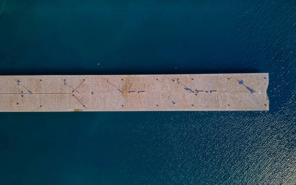 Cres Croatia Nisan 2020 Küçük Motorlu Eski Liman Ile Breakwater — Stok fotoğraf