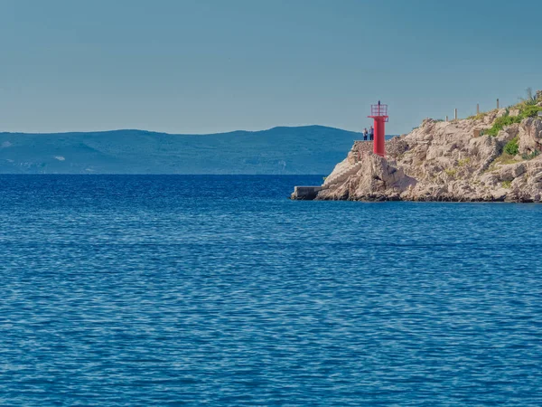 マカルスカ クロアチアの赤い灯台 — ストック写真