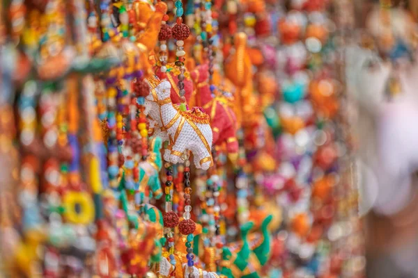 Pushkar India Mars 2018 Färgstark Scen Visade Souvenirer Gatumarknaden Den — Stockfoto