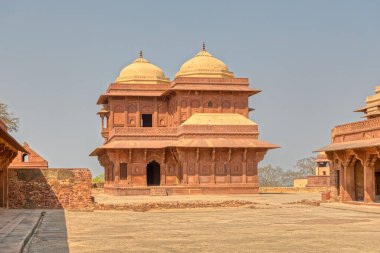 FATEHPUR SIKRI, INDIA - 4 Mart 2018: Uttar Pradesh 'te Panch Mahal' in tarihi kalıntıları.