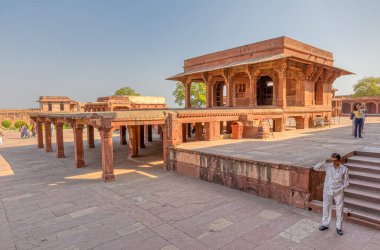 FATEHPUR SIKRI, INDIA - 4 Mart 2018: Uttar Pradesh 'te Panch Mahal' in tarihi kalıntıları.