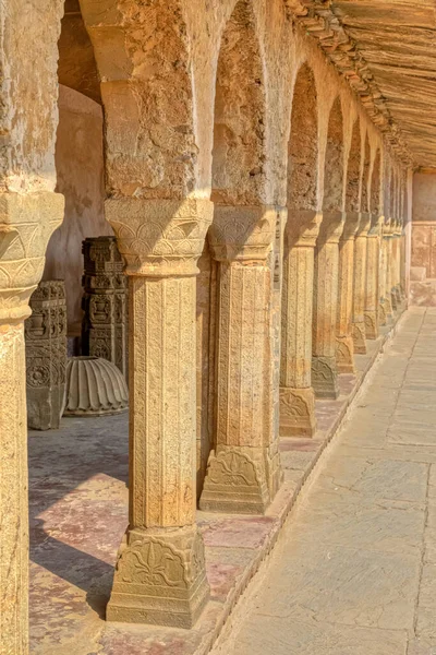 Pilares Corredor Torno Gigante Chand Baori Stepwell Aldeia Histórica Abhaneri — Fotografia de Stock