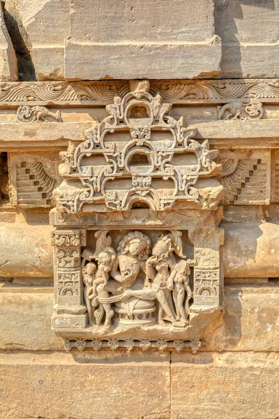 印度拉贾斯坦邦历史村Abhaneri的Harshshat Mata庙宇中8世纪至9世纪石刻的近景 — 图库照片