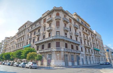 BARI, İtalya - 26 Eylül 2019 Narrow Caddesi, eski merkez.