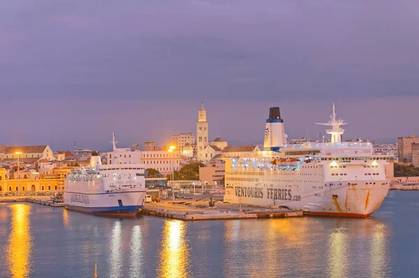Bari Italy September 2019 Anchored Ferries Jadrolinija Dubrovnik Ventouris Ferries — Stock Photo, Image