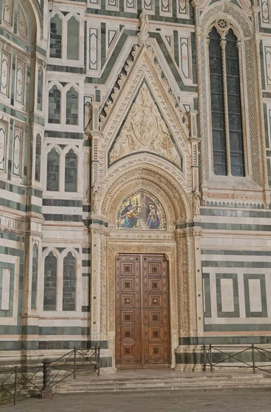 Florencia Italia Septiembre 2019 Puerta Entrada Catedral Del Duomo Santa — Foto de Stock