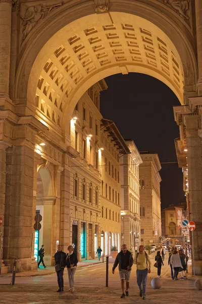 Florença Itália Setembro 2019 Grand Archway Ambiente Noturno Centro Cidade — Fotografia de Stock