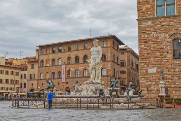 Kwiaciarnia Włochy Września 2019 Fontanna Neptuna Piazza Della Signoria Przed — Zdjęcie stockowe