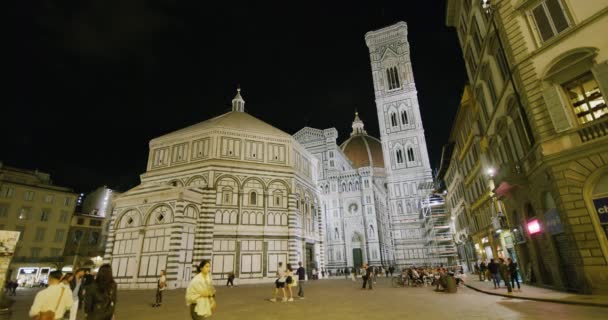 Květina Itálie Září 2019 Lidé Kolem Křtitelnice Jana Katedrály Duomo — Stock video
