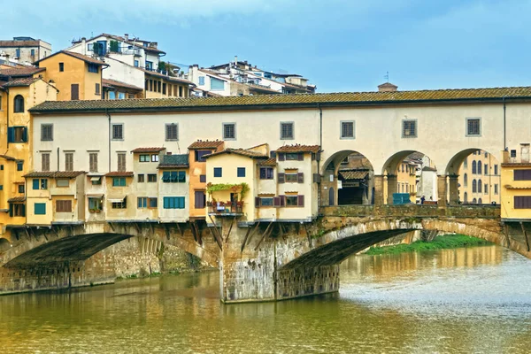 Ponte Vecchio Río Arno Día Nublado Florencia Italia — Foto de Stock