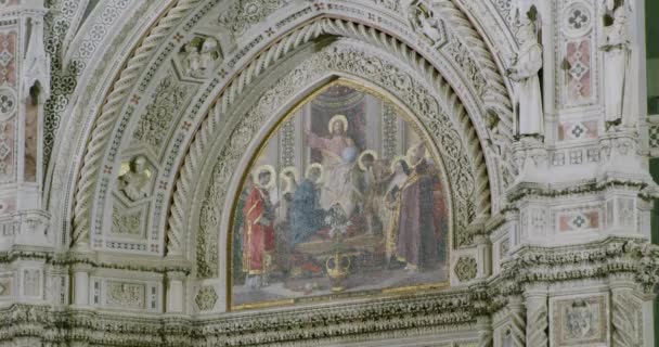 Kwiaciarnia Włochy Września 2019 Mural Łuku Drzwi Wejściowych Katedrze Santa — Wideo stockowe