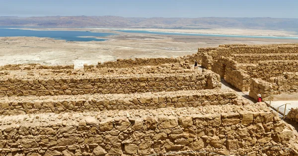 Masada Israel Maio 2016 Vista Panorâmica Dos Turistas Que Visitam — Fotografia de Stock