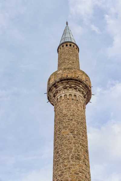 Prizren Kosovo Listopadu 2022 Vertikální Fotografie Minaretu Arasta Zamračené Obloze — Stock fotografie