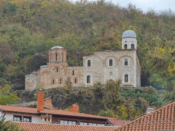 Prizren Kosowo Listopad 2022 Kościół Świętej Niedzieli Widok Ulicy Centrum — Zdjęcie stockowe