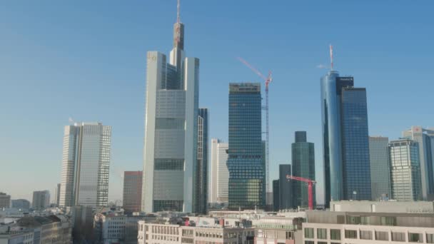Frankfurt Main Almanya Ocak 2019 Mainhattan Gökdelenleri Güneşli Kış Sabahında — Stok video