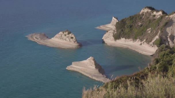 Cabo Drastis Costa Rochas Mar Jónico Corfu Grécia Com Pequenas — Vídeo de Stock