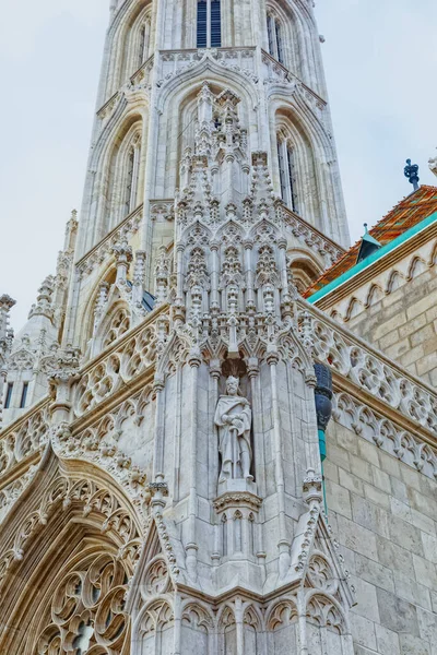Budapest Węgry Listopad 2018 Matthias Kościół Gotycka Dzwonnica Szczegóły Architektoniczne — Zdjęcie stockowe