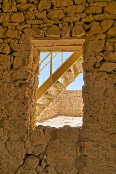 Masada Israel 2016年5月21日 南イスラエルの古代要塞のマサダ遺跡の窓 Juden Desert — ストック写真