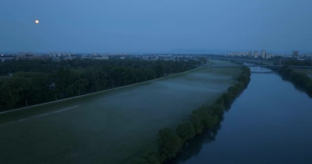 Captivating View Fog Veiled Zagreb Gentle Embrace River Sava Ethereal — Stock Video