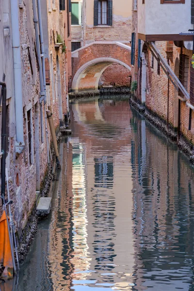 Serene View Fondamenta Duodo Barbarigo Canal Venice Gondolas Parked Waterway — Stock Photo, Image