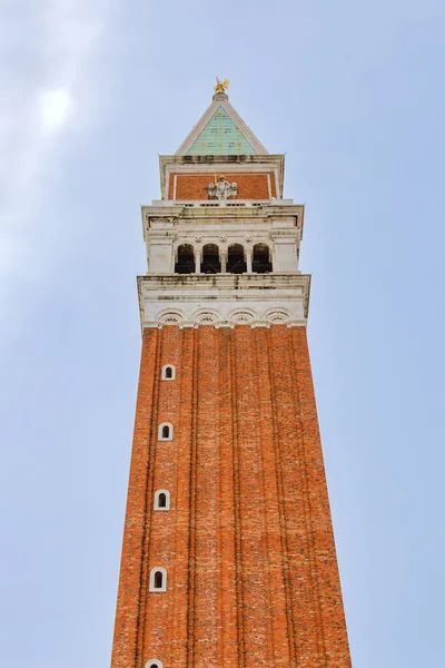 Ground View Marks Campanile Iconic Bell Tower Showcasing Architectural Brilliance — Stock Photo, Image